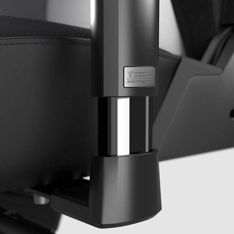 R22Napa-Black_03.jpg